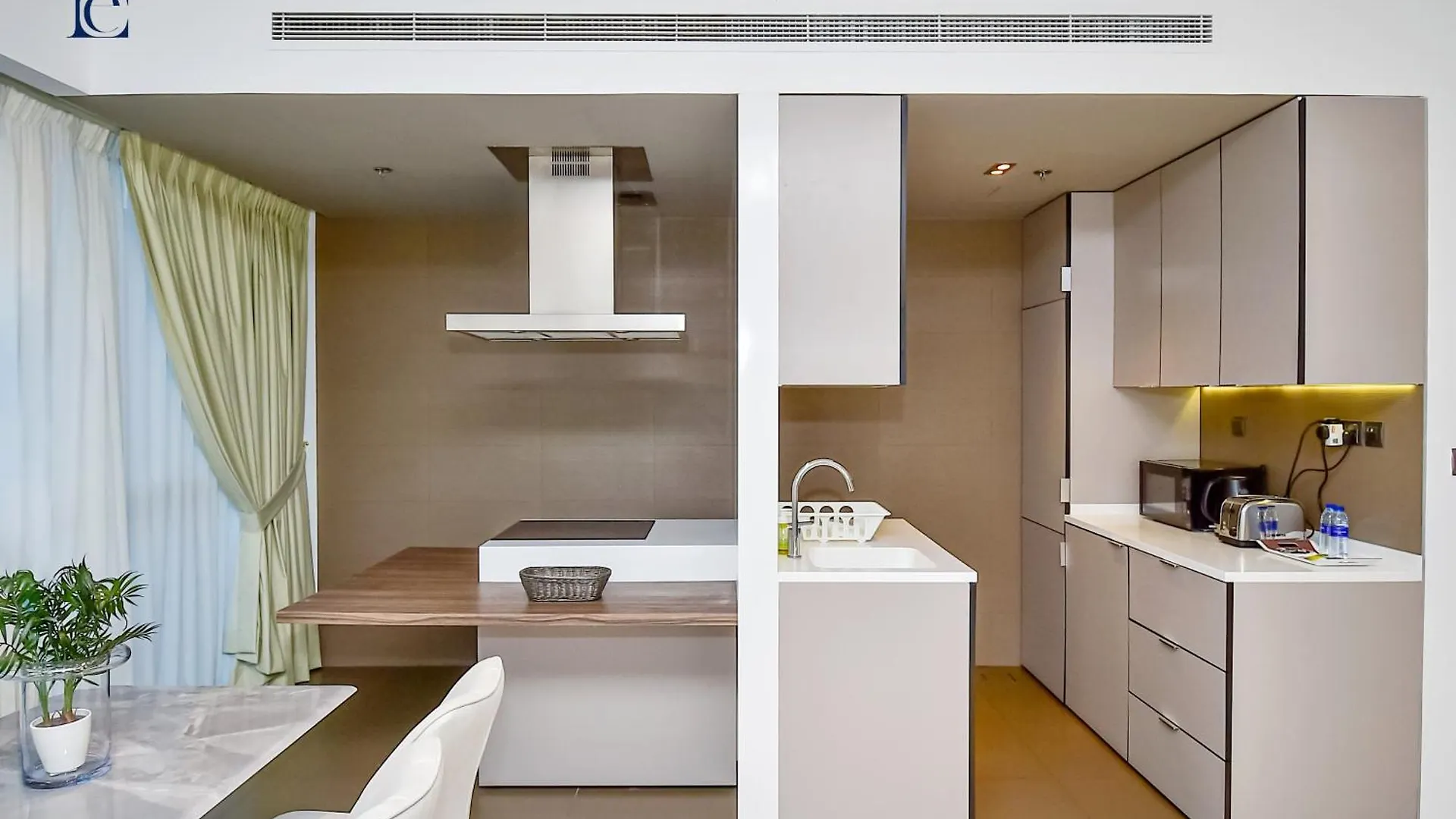 Luxury Escapes - 1Br Apt With Balcony - West Avenue Marina Dubaj 0*,  Egyesült Arab Emírségek